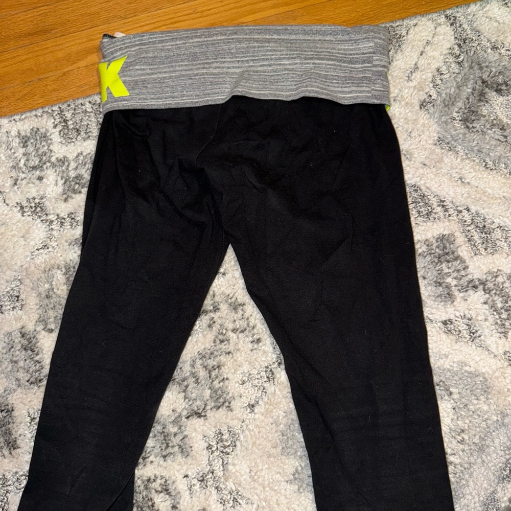 PINK Victoria's Secret Black and Gray Leggings